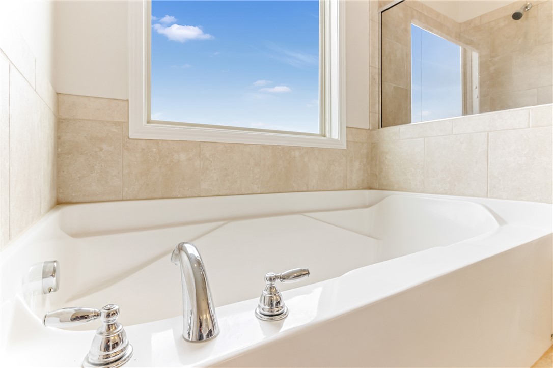 Anderson, South Carolina 29621, United States, 5 Bedrooms Bedrooms, ,3 BathroomsBathrooms,Residential,Active,204619