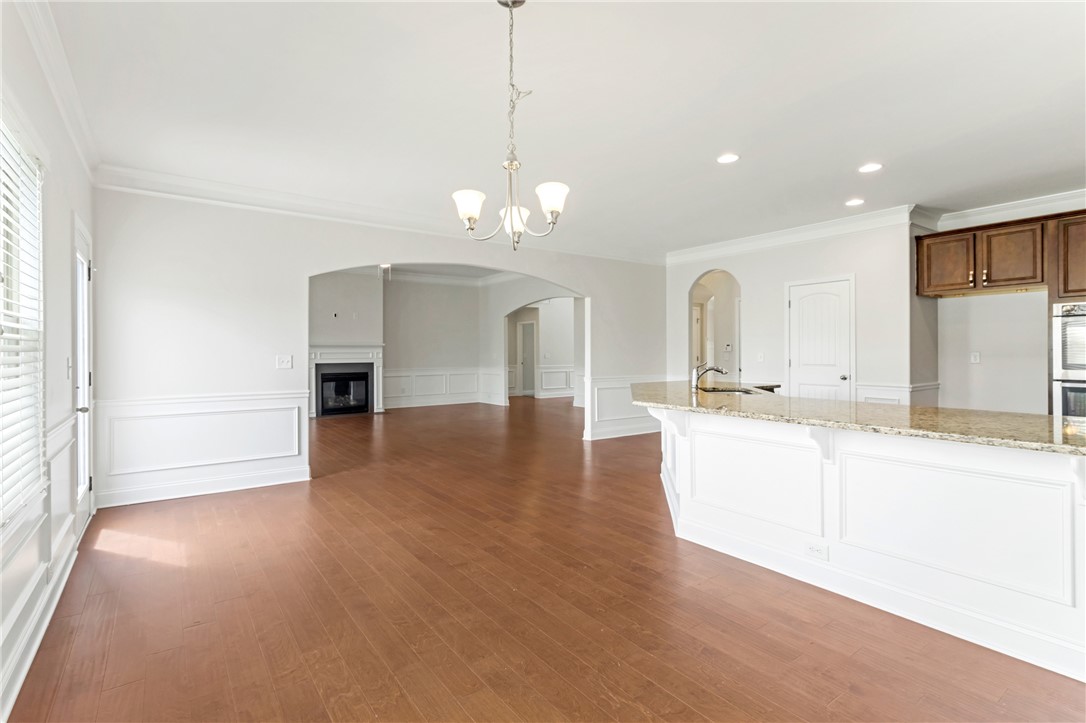 Anderson, South Carolina 29621, United States, 5 Bedrooms Bedrooms, ,3 BathroomsBathrooms,Residential,Active,204619