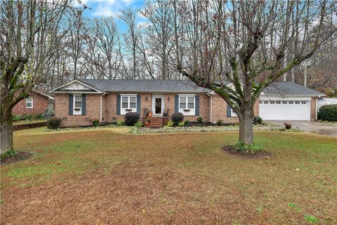 Photo of 303 asbury Circle, Easley, SC 29640 (MLS # 20295013)