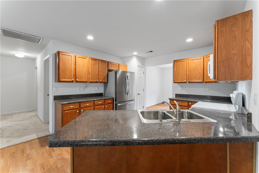 Anderson, South Carolina 29621, United States, 3 Bedrooms Bedrooms, ,2 BathroomsBathrooms,Residential,Pending,155055