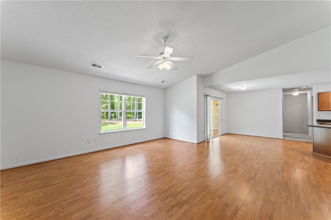 Anderson, South Carolina 29621, United States, 3 Bedrooms Bedrooms, ,2 BathroomsBathrooms,Residential,Pending,155055