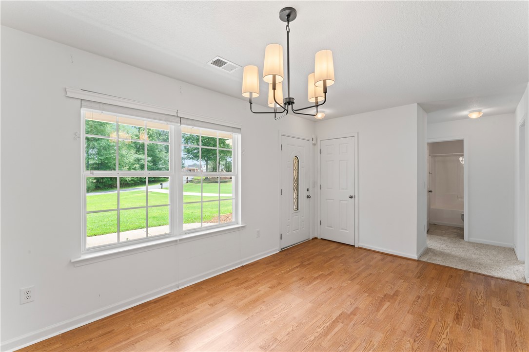 Anderson, South Carolina 29621, United States, 3 Bedrooms Bedrooms, ,2 BathroomsBathrooms,Residential,Pending,155055