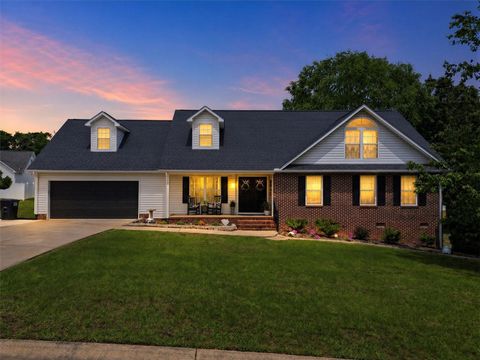 Photo of 166 Amberwood Drive, Anderson, SC 29621 (MLS # 20300945)
