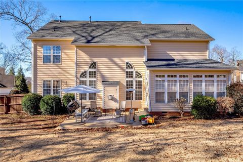 A home in Easley