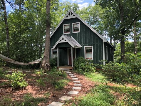 Photo of 215 Ridge Road, Westminster, SC 29693 (MLS # 20300671)