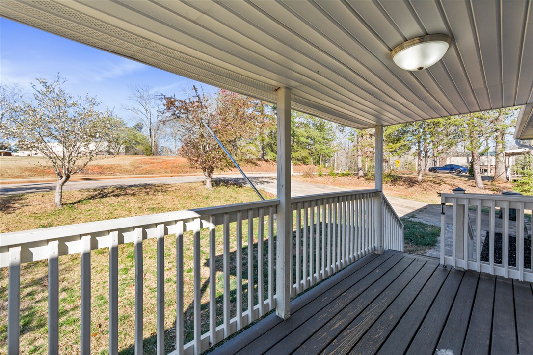 407 Gaston Circle, Westminster, South Carolina image 7
