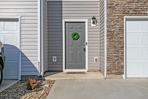 Townhouse For Sale - 14 Sunriff Court<br/> Greer, SC 29651