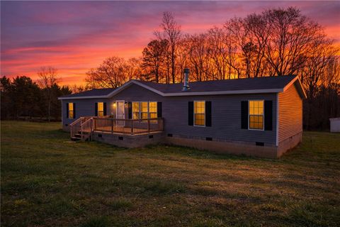 Mobile Home For Sale - 220 Samuel Camp Road<br/> Anderson, SC 29624