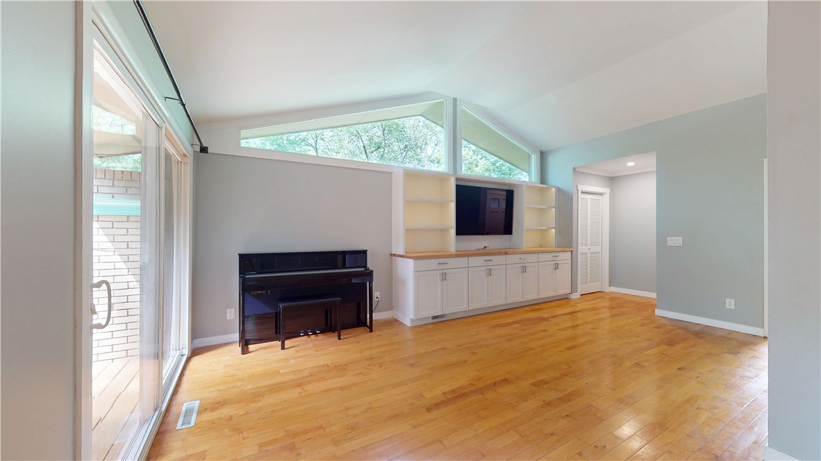 209 Heather Drive, Central, South Carolina image 3