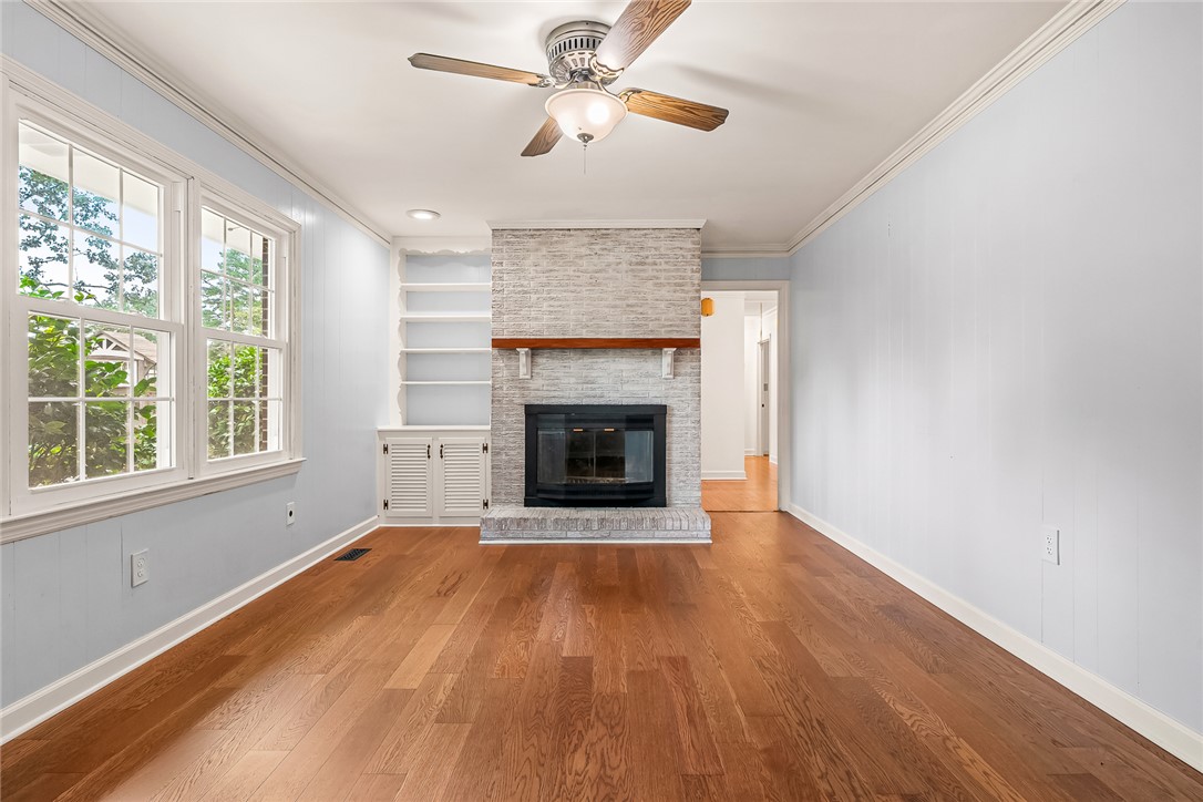 Anderson, South Carolina 29621, United States, 3 Bedrooms Bedrooms, ,2 BathroomsBathrooms,Residential,Active,190215