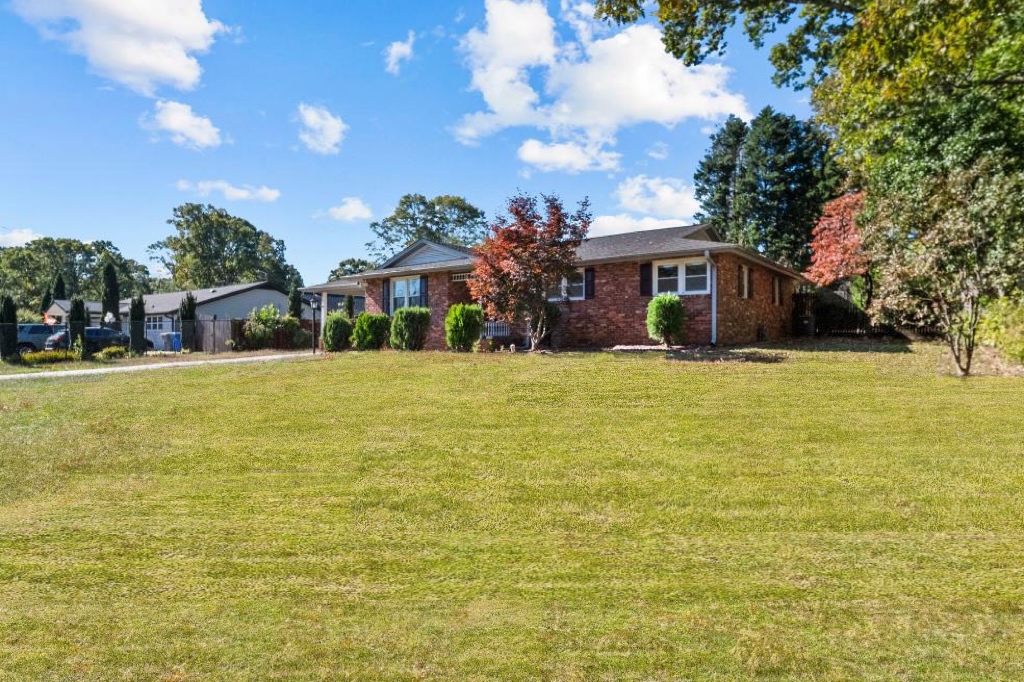 206 Lions Club Road, Greenville, South Carolina image 2