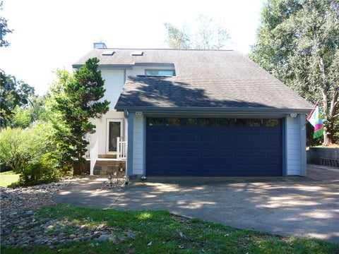 Photo of 109 Lake Ridge Circle, Walhalla, SC 29691 (MLS # 20304984)