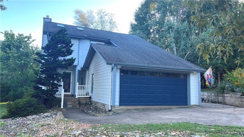 Photo of 109 Lake Ridge Circle, Walhalla, SC 29691 (MLS # 20304984)