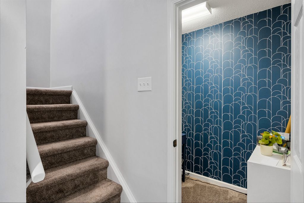 Anderson, South Carolina 29625, United States, 3 Bedrooms Bedrooms, ,4 BathroomsBathrooms,Residential,Active,256817