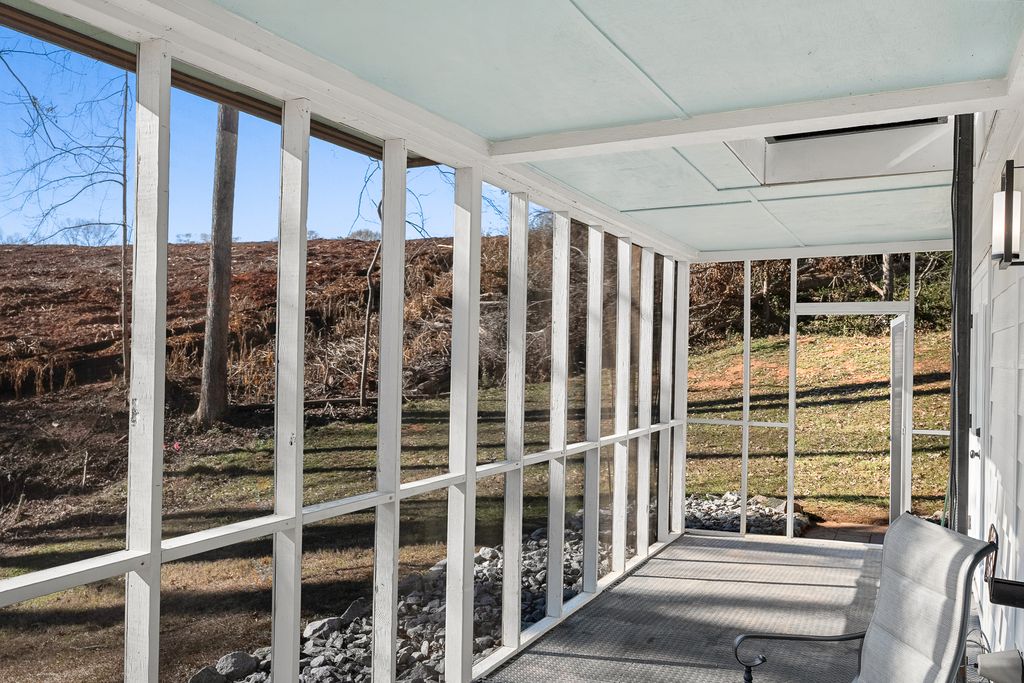 Anderson, South Carolina 29625, United States, 3 Bedrooms Bedrooms, ,4 BathroomsBathrooms,Residential,Active,256817