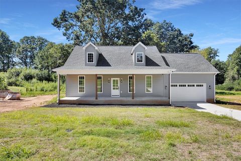 Photo of 127 Boxwood Lane, Anderson, SC 29621 (MLS # 20298970)