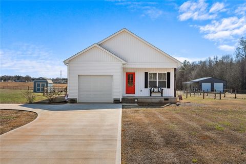 Photo of 524B Big Creek Road, Belton, SC 29627 (MLS # 20295754)