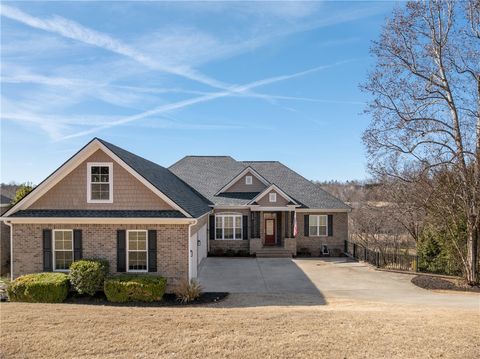 Photo of 119 Turnberry Road, Anderson, SC 29621 (MLS # 20297855)