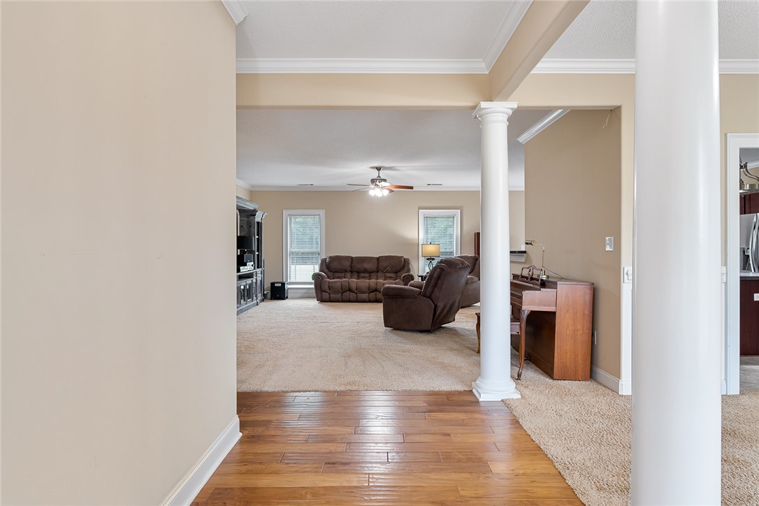 Anderson, South Carolina 29626, United States, 3 Bedrooms Bedrooms, ,3 BathroomsBathrooms,Residential,Active,183528