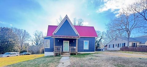 Multifamily For Sale - 401 Chestnut Street<br/> Abbeville County, Abbeville, SC 29620