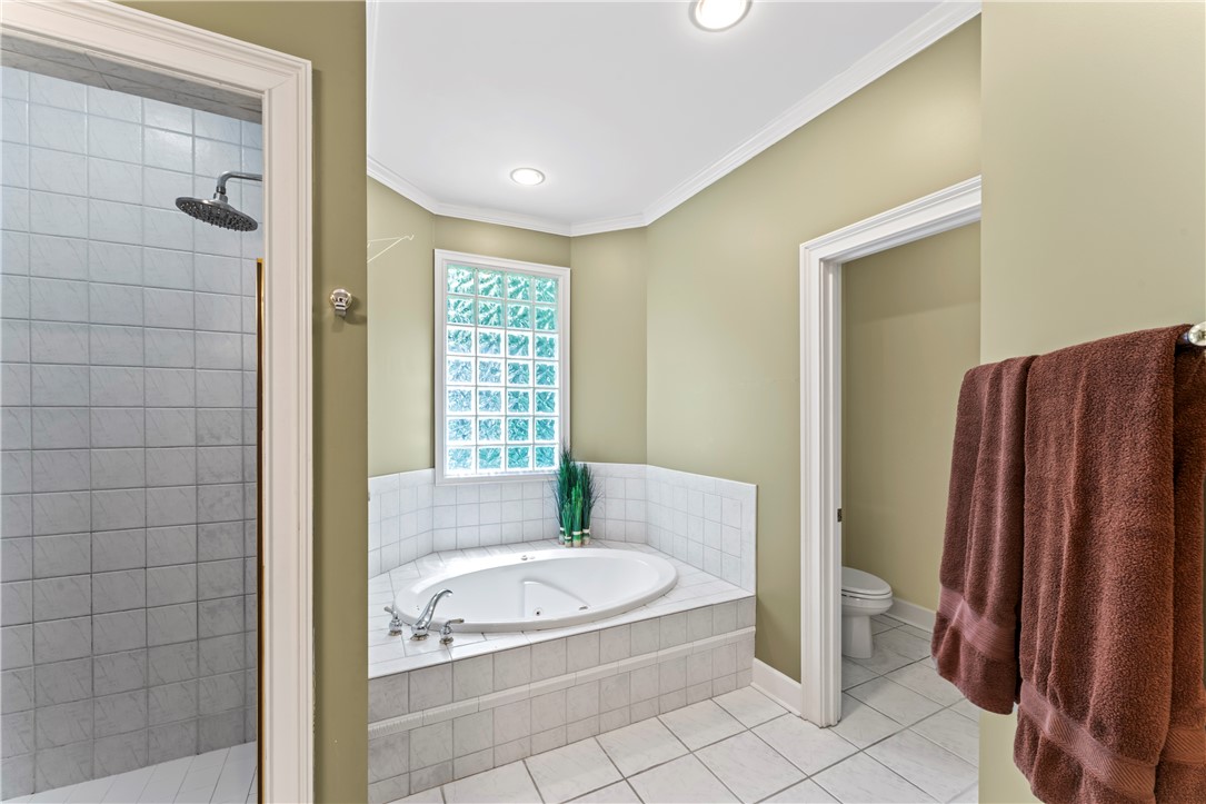 Anderson, South Carolina 29621, United States, 4 Bedrooms Bedrooms, ,4 BathroomsBathrooms,Residential,Active,200316