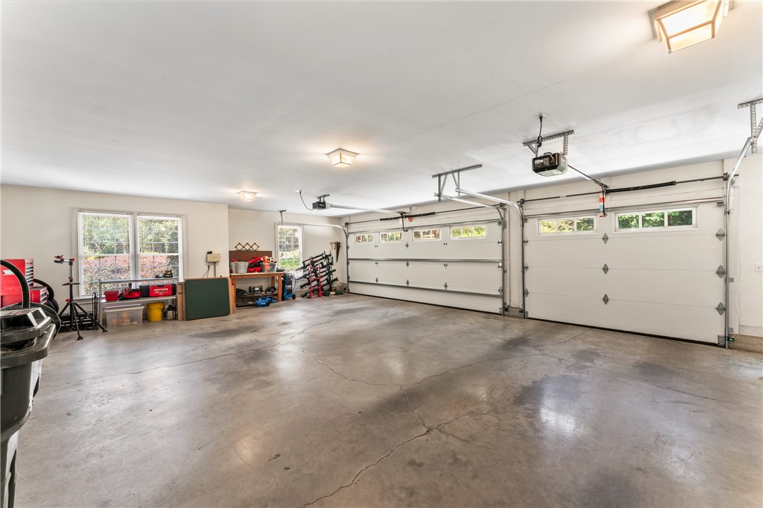 Anderson, South Carolina 29621, United States, 4 Bedrooms Bedrooms, ,4 BathroomsBathrooms,Residential,Active,200316