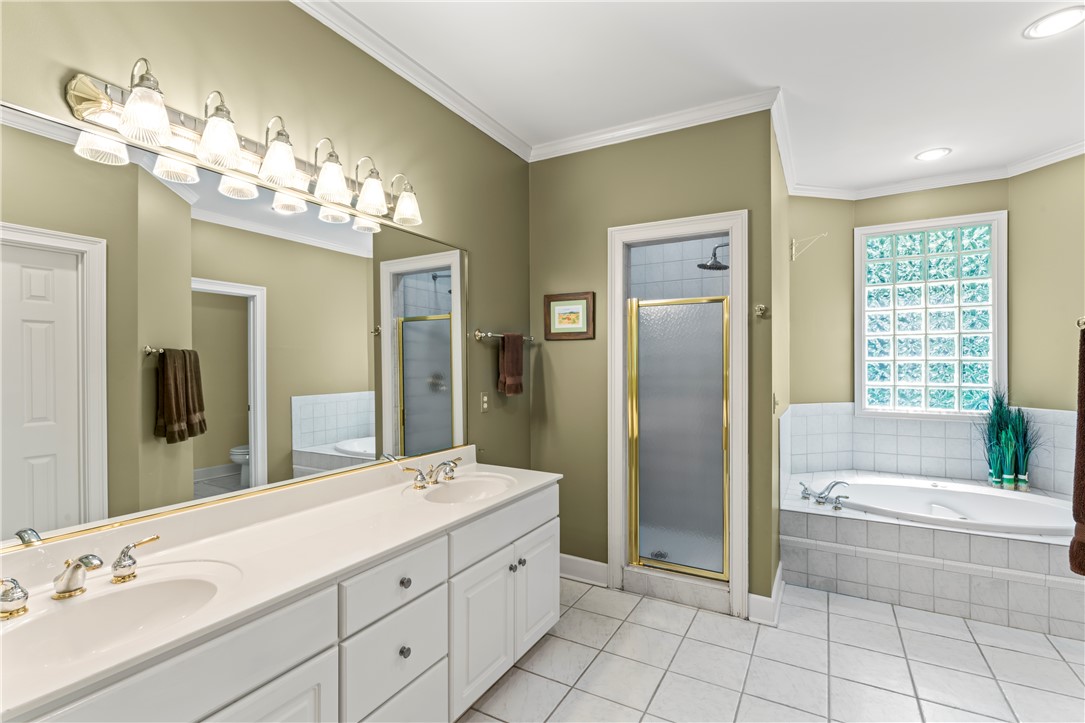 Anderson, South Carolina 29621, United States, 4 Bedrooms Bedrooms, ,4 BathroomsBathrooms,Residential,Active,200316