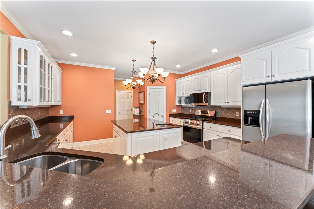 Anderson, South Carolina 29621, United States, 4 Bedrooms Bedrooms, ,4 BathroomsBathrooms,Residential,Active,200316