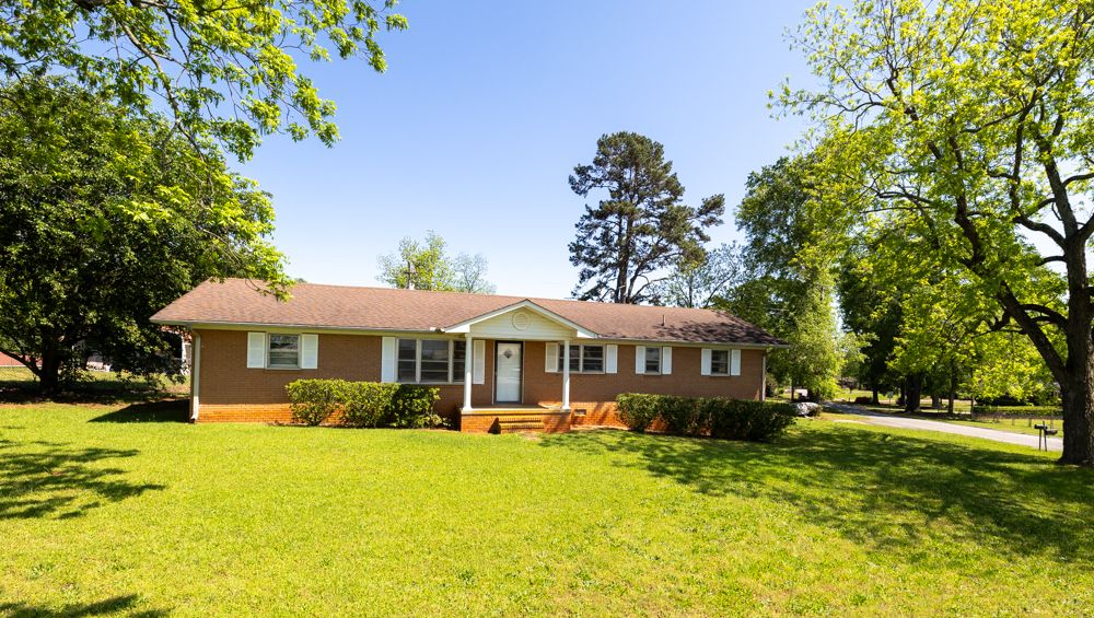 2403 Dobbins Bridge Road, Anderson, South Carolina image 1