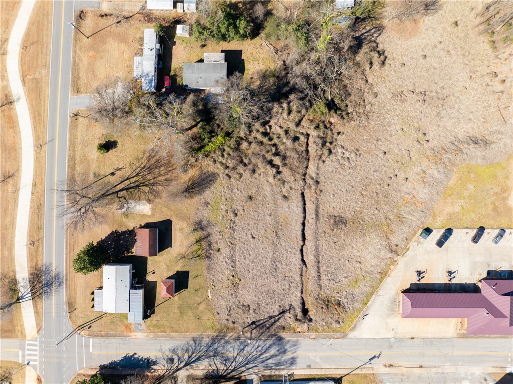 102 S Poplar Street, Walhalla, South Carolina image 3