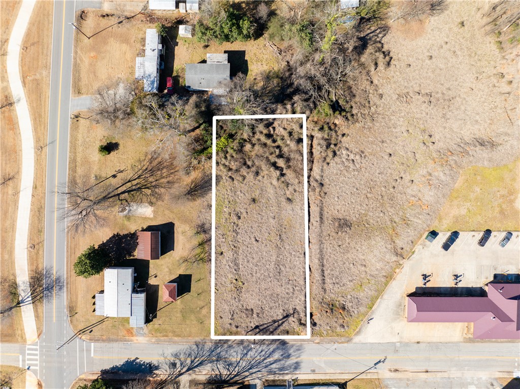 102 S Poplar Street, Walhalla, South Carolina image 2