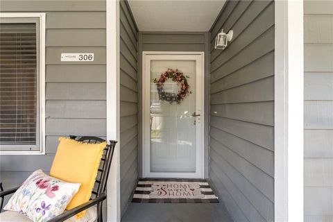 Photo of 306 Northlake Drive, Anderson, SC 29625 (MLS # 20301316)