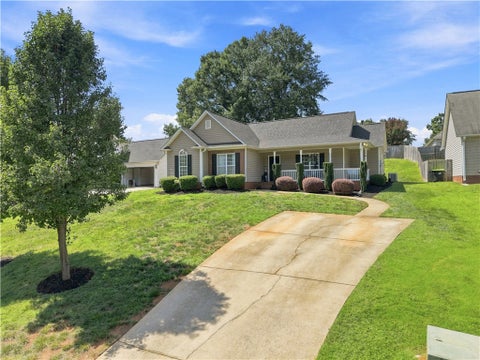 Photo of 241 Cool Water Court, Boiling Springs, SC 29316 (MLS # 20305594)