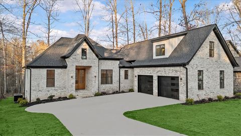 Photo of 304 of Oaks Avenue, Anderson, SC 29621 (MLS # 20295498)