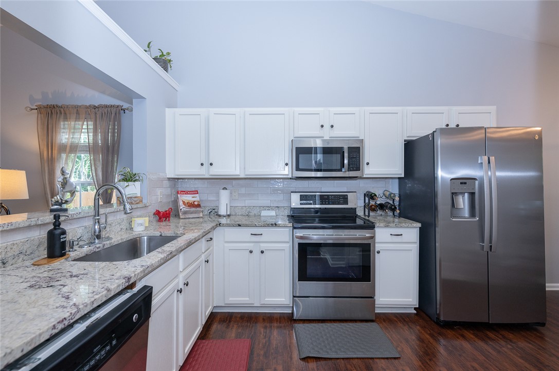 206 Manhassett Court, Greenville, South Carolina image 5