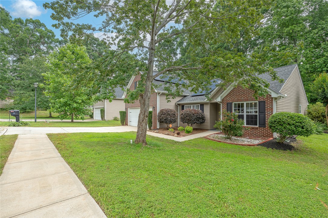 206 Manhassett Court, Greenville, South Carolina image 1