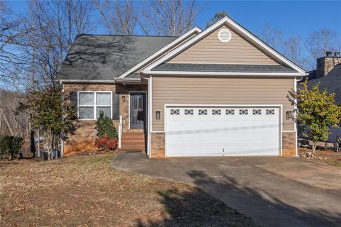 Photo of 123 Broyles Circle, Townville, SC 29689 (MLS # 20296590)