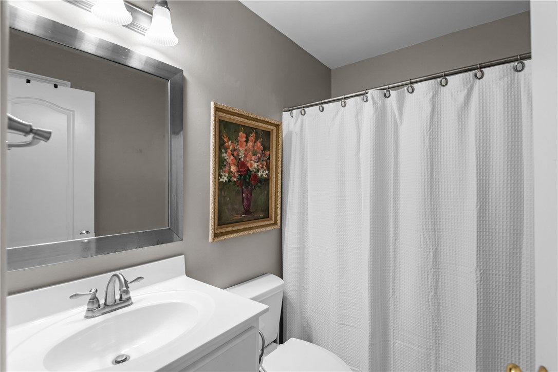 Anderson, South Carolina 29621, United States, 4 Bedrooms Bedrooms, ,3 BathroomsBathrooms,Residential,Pending,210673