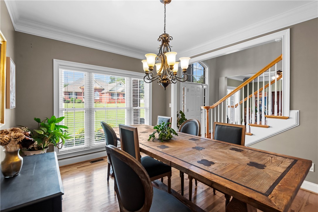 Anderson, South Carolina 29621, United States, 4 Bedrooms Bedrooms, ,3 BathroomsBathrooms,Residential,Pending,210673