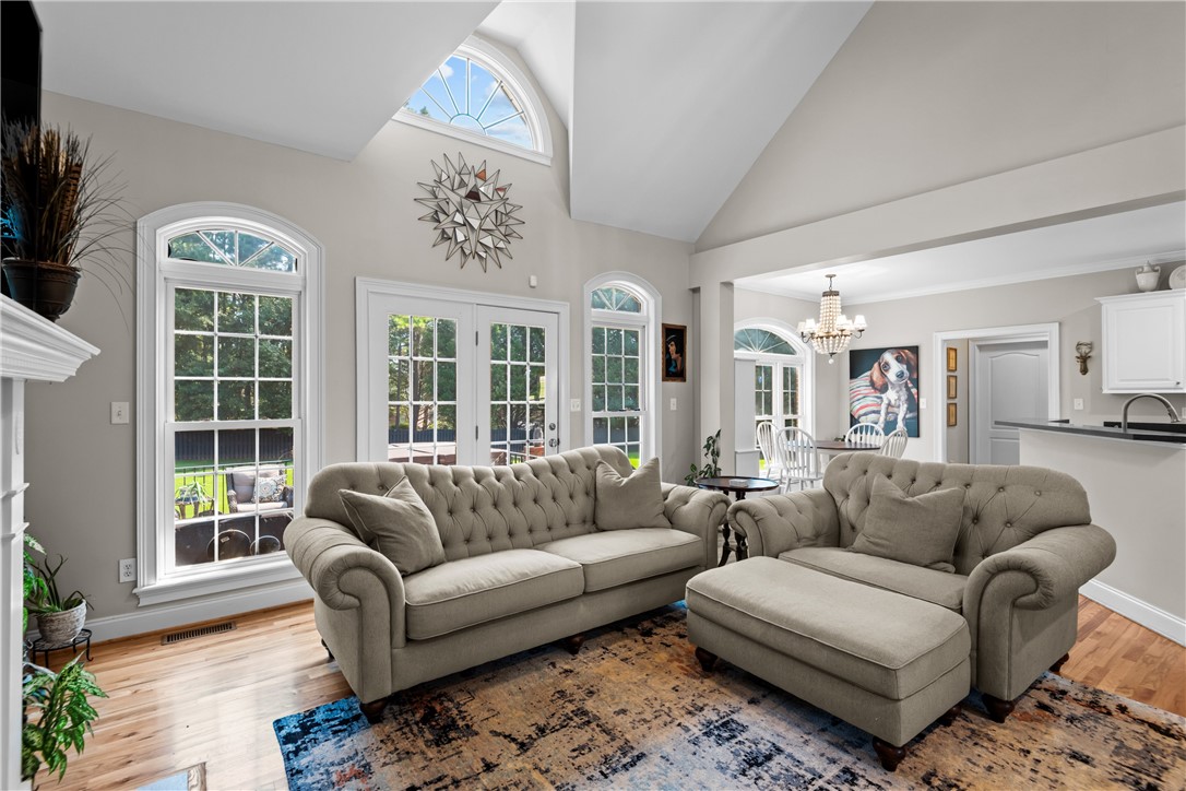 Anderson, South Carolina 29621, United States, 4 Bedrooms Bedrooms, ,3 BathroomsBathrooms,Residential,Pending,210673