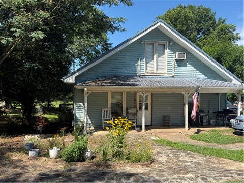 Photo of 206 S 8th Street, Easley, SC 29640 (MLS # 20303039)