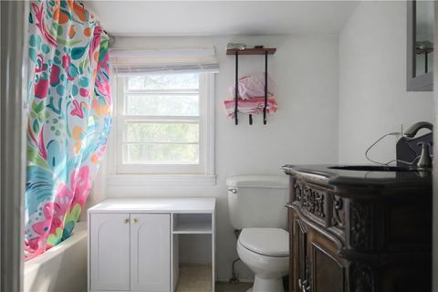 Photo of 31 E Central Avenue, Iva, SC 29655 (MLS # 20299814)