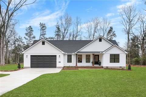 Photo of 1005 Cove Circle, Anderson, SC 29626 (MLS # 20296610)