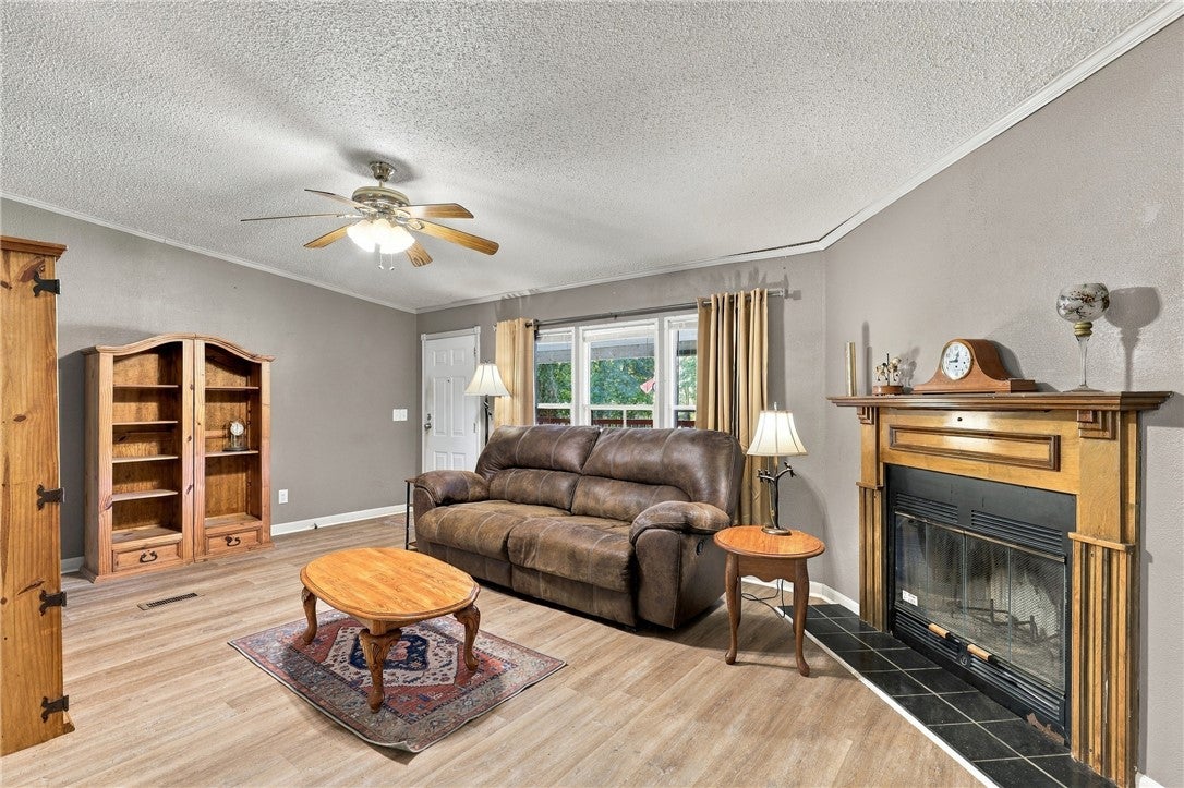 123 Ridge Drive