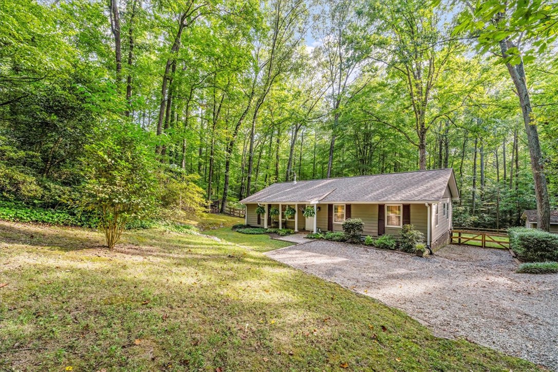 Pendleton, South Carolina 29670, United States, 3 Bedrooms Bedrooms, ,2 BathroomsBathrooms,Residential,Pending,176373