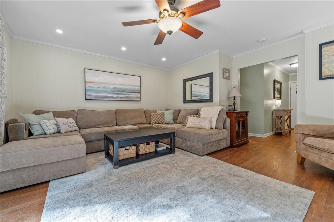 Pendleton, South Carolina 29670, United States, 3 Bedrooms Bedrooms, ,2 BathroomsBathrooms,Residential,Pending,176373