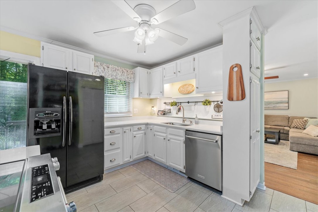 Pendleton, South Carolina 29670, United States, 3 Bedrooms Bedrooms, ,2 BathroomsBathrooms,Residential,Pending,176373