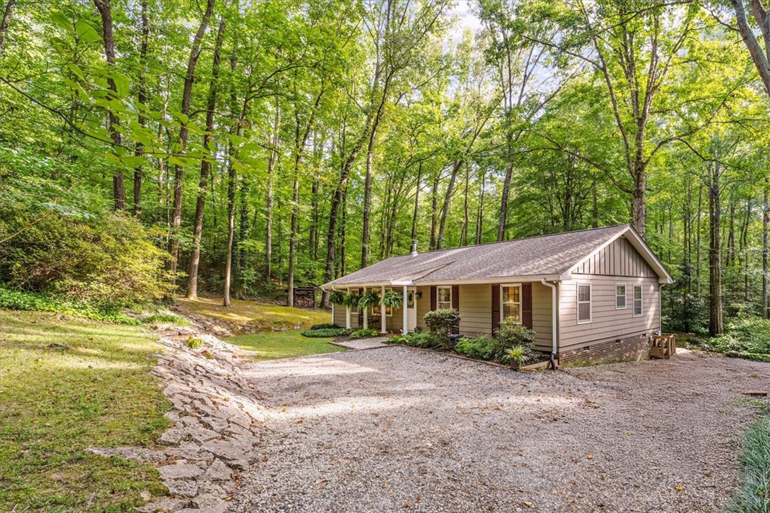 Pendleton, South Carolina 29670, United States, 3 Bedrooms Bedrooms, ,2 BathroomsBathrooms,Residential,Pending,176373