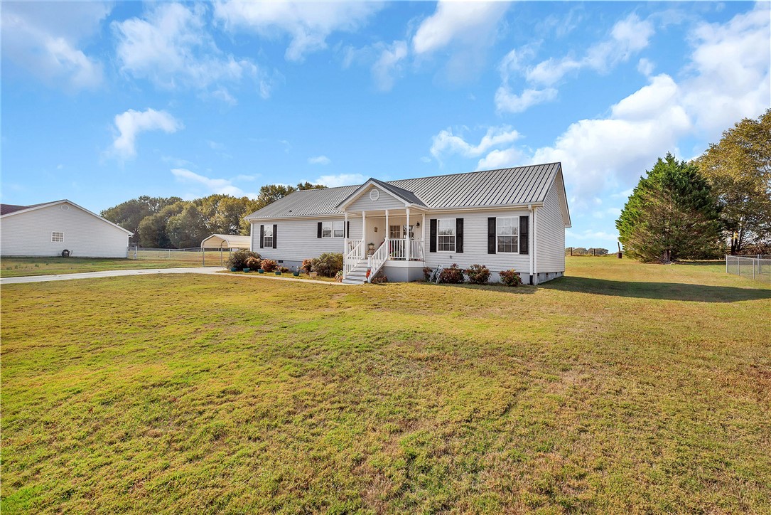 108 Chicoma Drive, Townville, South Carolina image 2