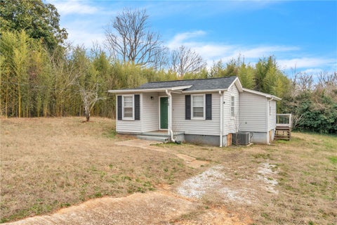 Photo of 5 Bagwell Avenue, Greenville, SC 29611 (MLS # 20305284)